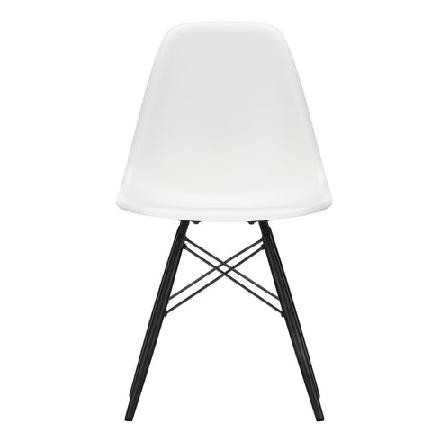 Cadeira Eames em Plástico DSW / Base Maple Preto
